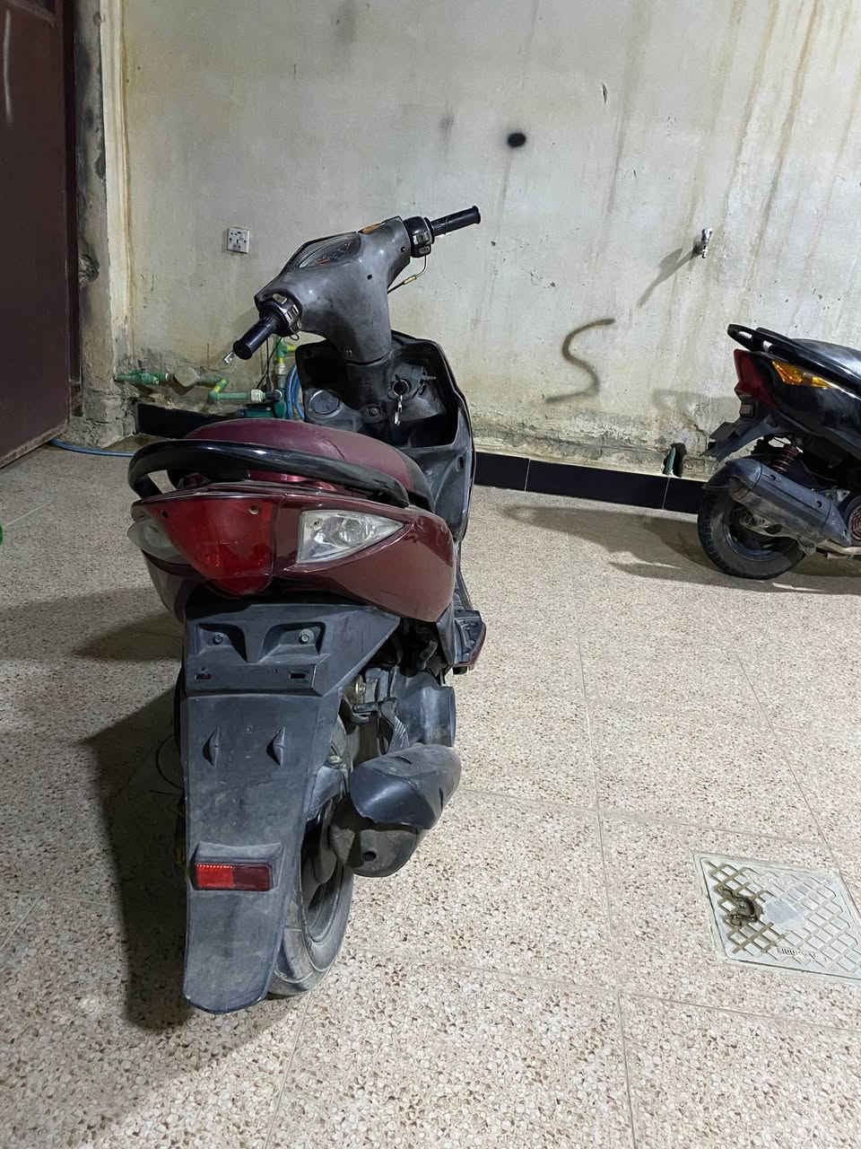 سلام عليكم👇🏻
دراجه ماكس مضلع للبيع
الدارجه كامله مينقصها بس نقوصات بسيطه
الدراجه نكره بكل وكت كابريتر بلادي وضفيره ابلاديه كلجات بلادي
مكينه امبدل بيها بوش وبستم ولفات وشرط كله وكاله
كفراتها كلها ابلاديه بس الكفرات الخارجيه اني صابغهن
كهربائياتها كامله وكلشي بيها شغال
السعر 550 وبيها مجال
مكاني ديالى بعقوبه المفرق
هـ ***********
