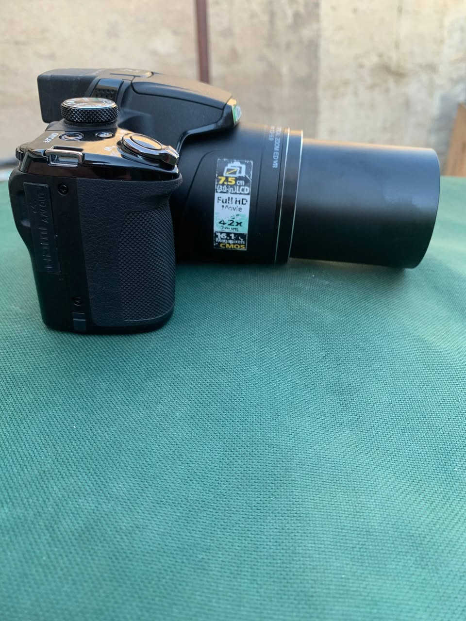 كامرة Nikon P510 مستعمله نظيفه مثل ما معروض كدامك تصوير اليوم يشهد الله و مبينه الصبح . سعر 350 الف و بيها مجال .
اسباب البيع الحاجة للمال بسبب طرف صحي
مواصفات الكامرة
الدقة : 16.1 ميگاپكسل
.
الحساس : CMOS بحجم 1/2.3 بوصة
.
العدسة : NIKKOR 42× Optical Zoom
.
البعد البؤري المكافئ : 24–1000mm
.
فتحة العدسة : f/3.0 – f/5.9
.
التثبيت : Optical VR
.
الفيديو : Full HD 1920×1080
.
الشاشة : 3 بوصة LCD قابلة للإمالة
.
الواتساب ***********
