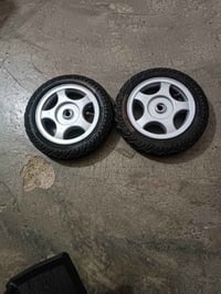 تايرات كرسي تركي الزرق البيع موجود توصيل جميع المحافظات الاتصال 077139...