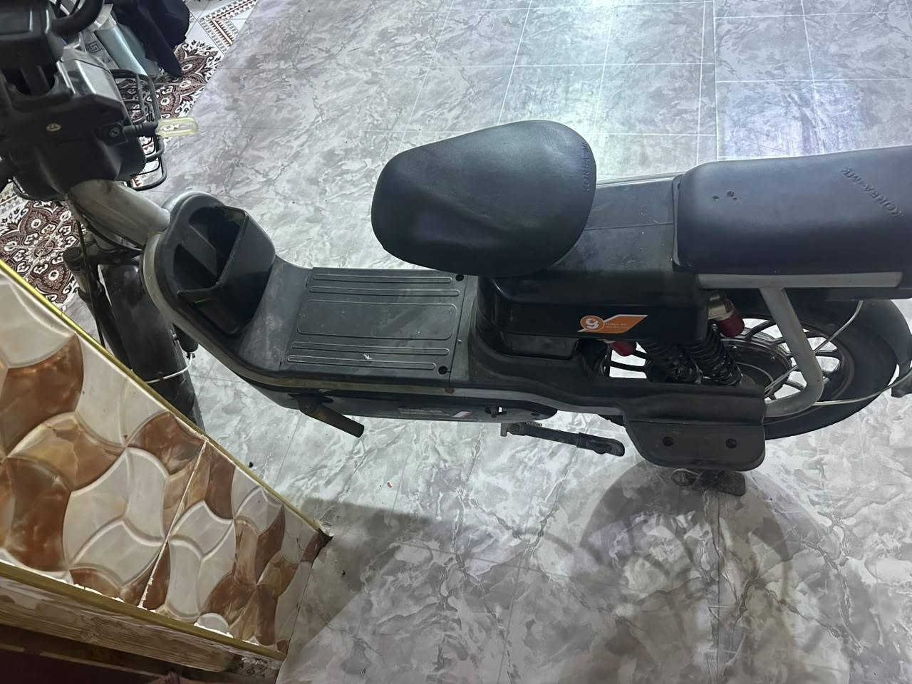 العنوان البصره أبي الخصيب  باب عباس  رقم الهاتف *********** ملاحظه الدراجه كهربائيه  نضيفه جدا بس نقص  بطاريات  فقط  السعر المطلوب ذ 250 الف وبيها مجال شويه
