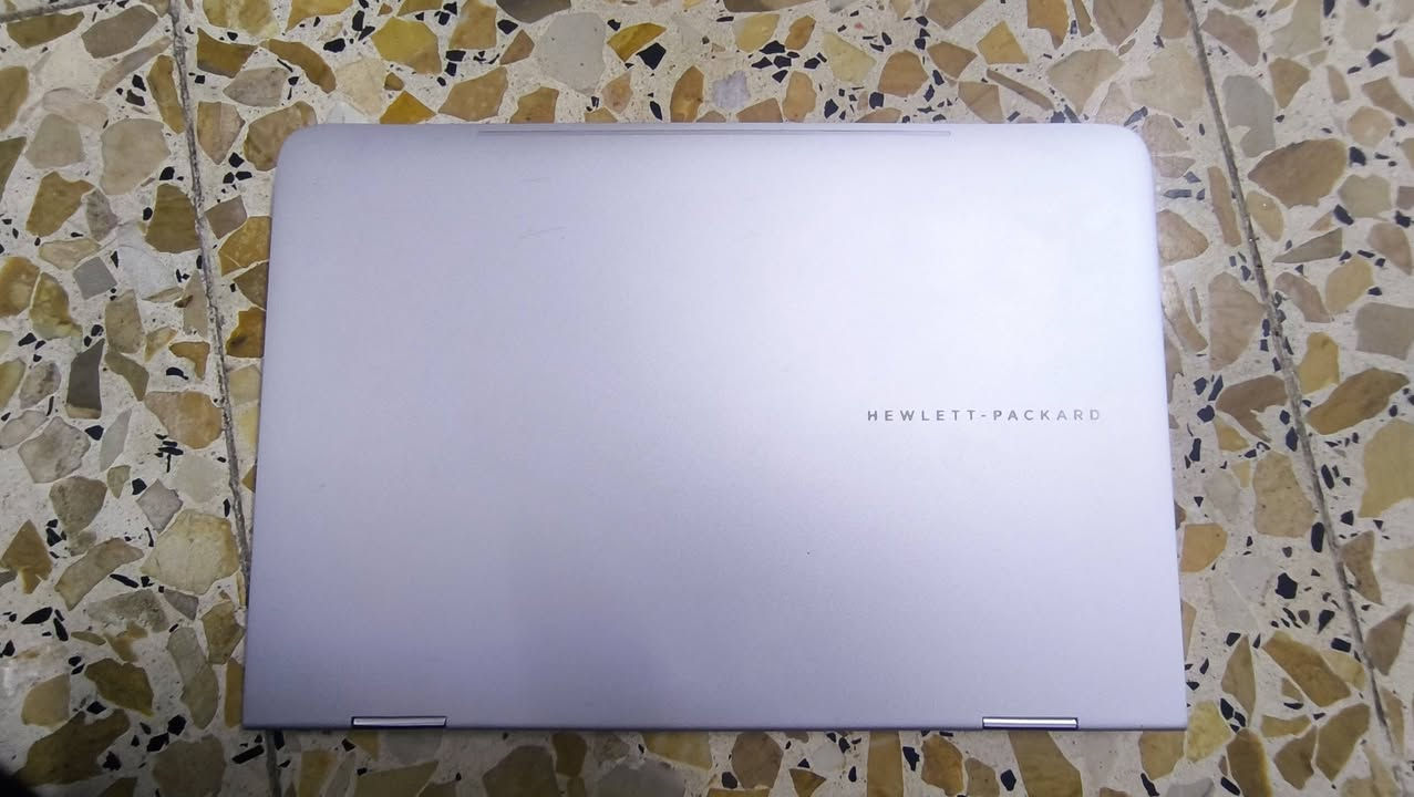 لابتوب HP Spectre pro  نضيف للبيع 
المعالج: intel i5 6200U 2.30GHz
الشاشة: 13.3 بوصة (لمس)

دقة الشاشة FHD 1920×1080

الرام:  8G DDr3

كرت الشاشة: Intel HD Graphics 520

مساحة التخزين: 512g (نص تيرا)

ملاحضة الابتوب نضيف جدا ومنصب عليه  برامج

 مثل (اوتوكاد برنامج الرسم الهندسي AutoCad)

و (Payton بايثون )

و (كالي لنكس وجميع ادواته kali Linux)

السعر 400 وبي مجال

التواصل على الرقم: ***********
