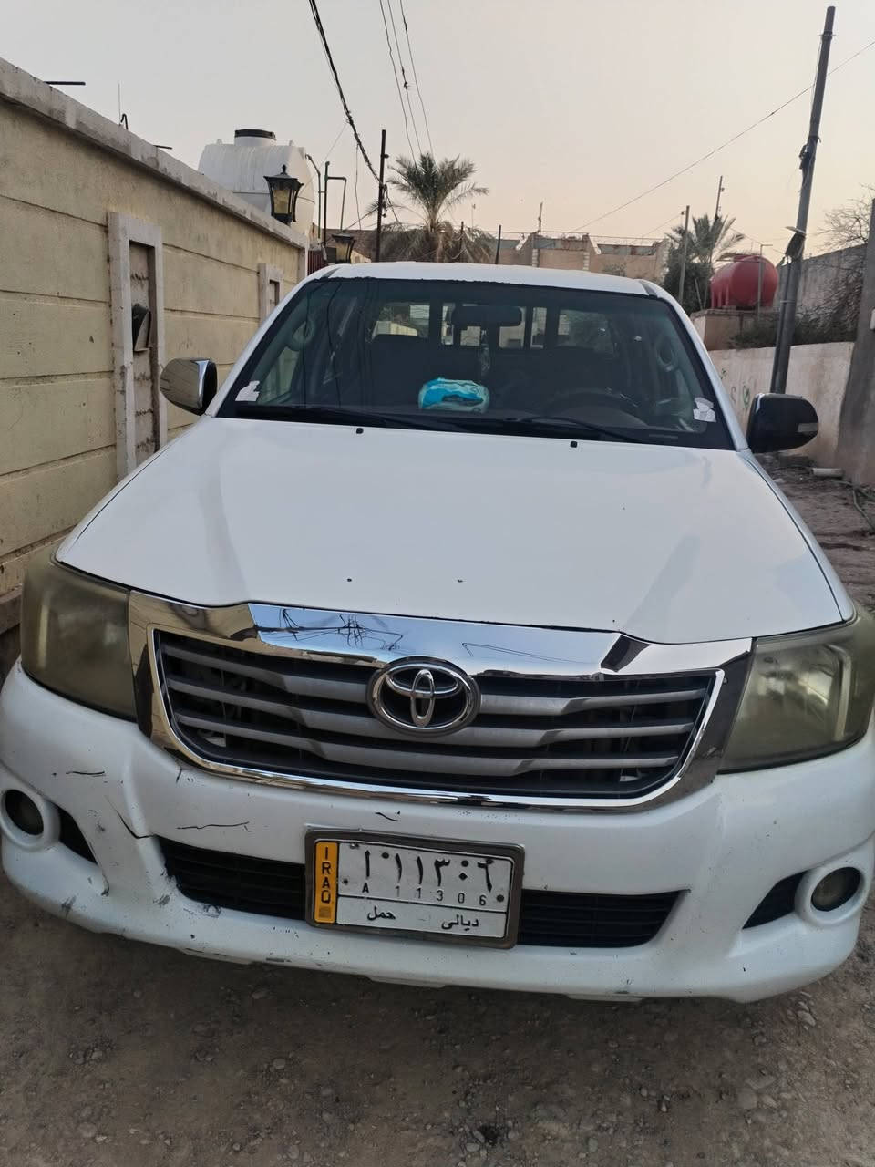 للبيع هايلوكس 2013 اوتوماتيك رقم ديالى العنوان ديالى /الخالص ***********
