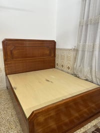 غرفة خشب • جديدة • ميز تواليت