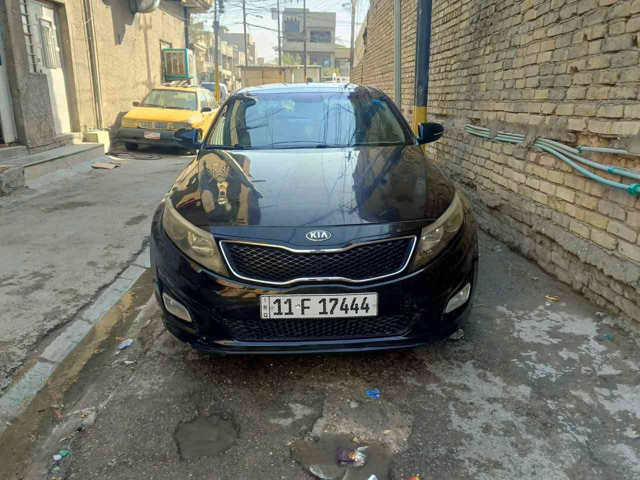 سلام عليكم
كيا اوبتما 
موديل 2014  امريكي 
موصفات فول واحد على واحد 
كشن ذاكرا وكشنات كهربائي 
وكشنات تدفئه وتبريد حتى الكشن الخلفي تدفئه 
مكينه 2400 جي دي 
صور الحادث موجود بالنشر 
رقم بغداد باسمي 
استفسار ***********

