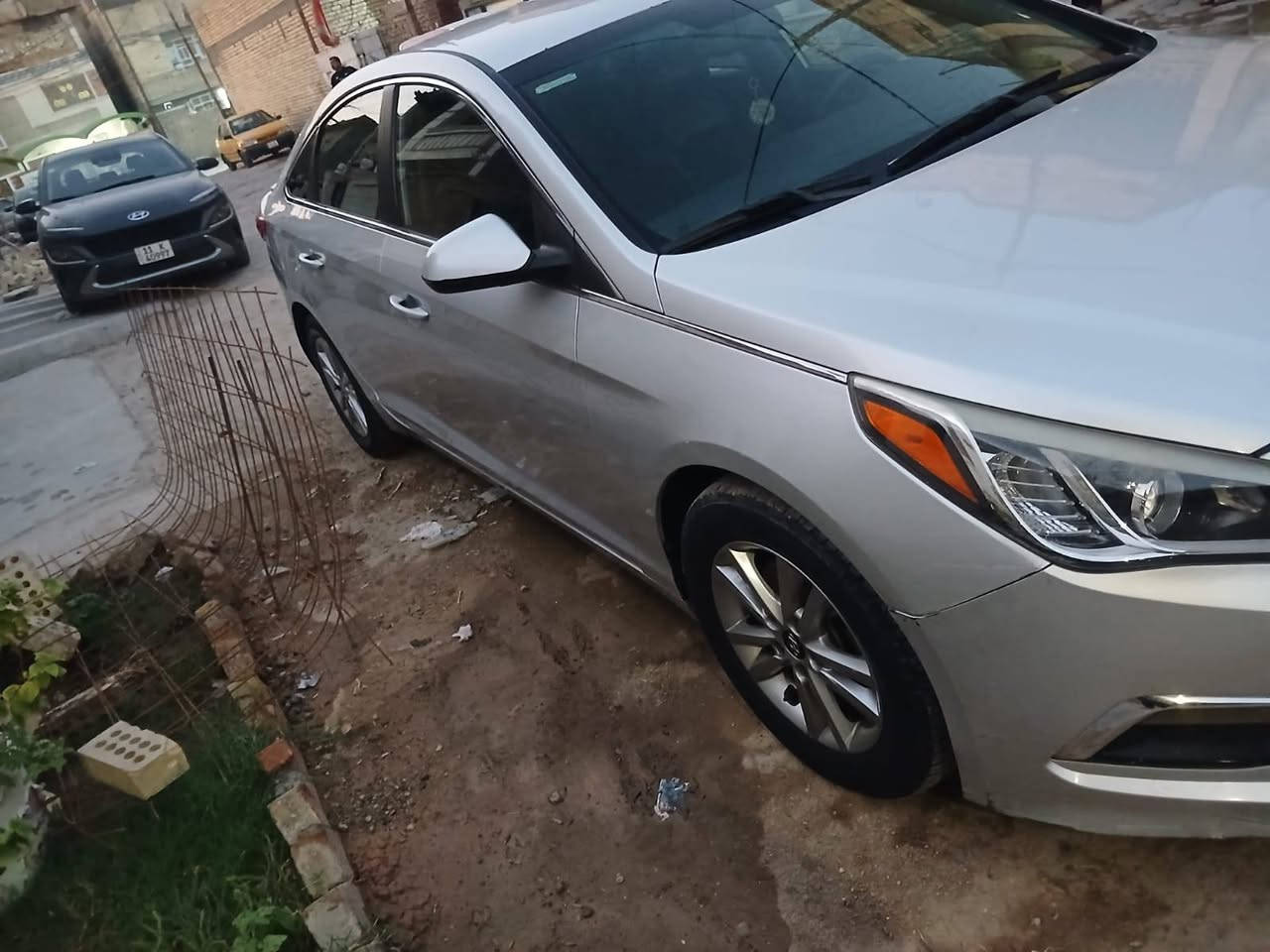 سلام عليكم سوناتا للبيع الصور واضحه سياره حلوه وجاهزه  مكاني بغداد جديده  شرط التحويل بسمي ***********السعر اتصل ودلل
