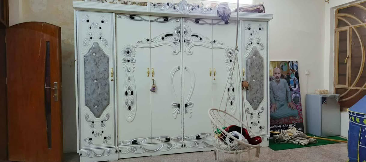 غرفه نوم عراقيه استخدام قليل جدا للبيع السعر 750 للاستفسار الاتصال على الرقم *********** العنوان بغداد الدوره ابو دشير
