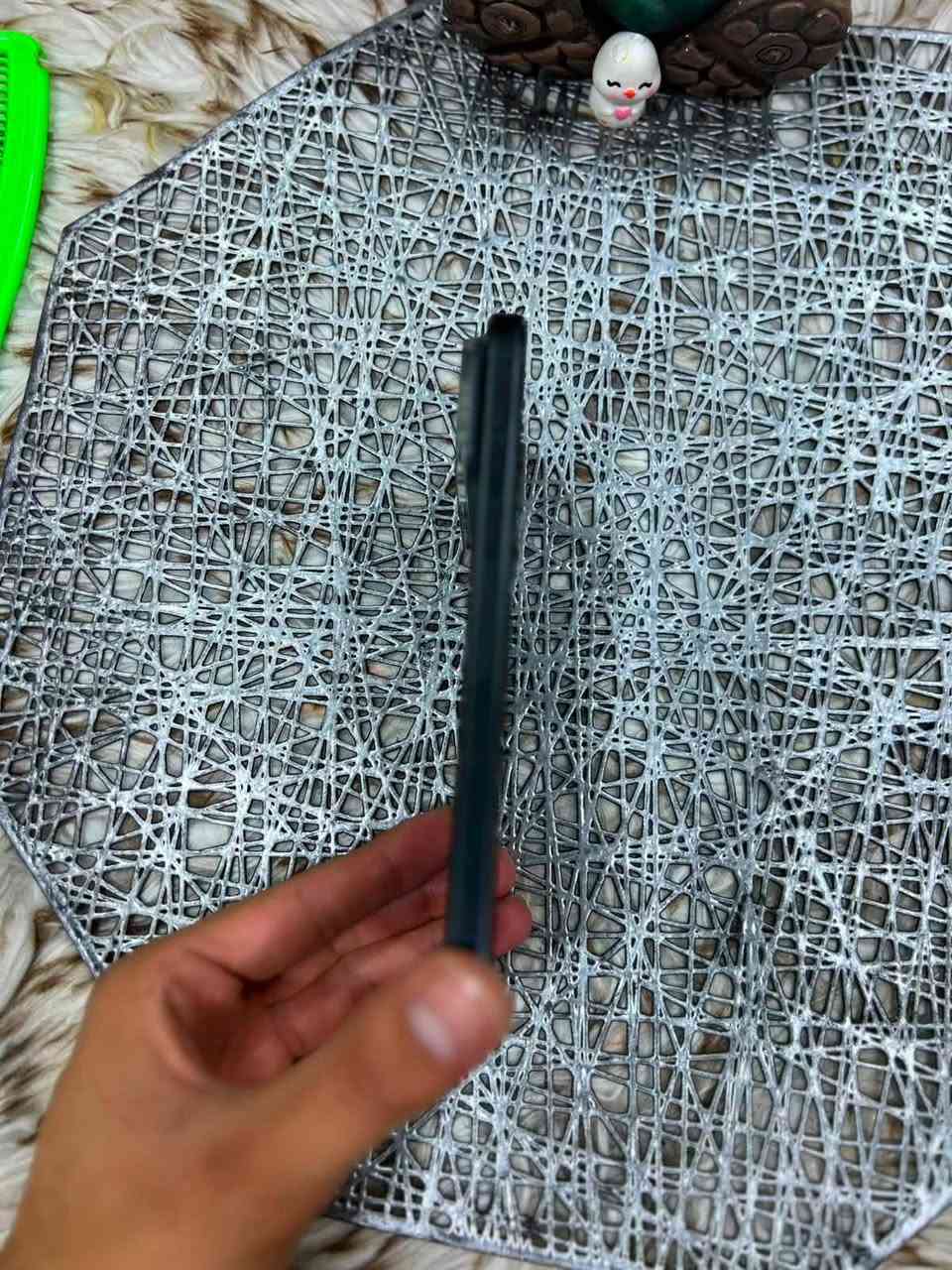 السلام عليكم 📱 للبيع iPhone 14 Pro Max
🔹 سعة التخزين: 256GB

🎨 اللون: ابيض 

🔋 البطارية: 92% (بلاديه)

🖥️ الشاشة: أصليه بلاديه 

📱 نموذج  الجهاز: امريكي 

✨ محول شاصي كامل iPhone 17 Pro Max لون اسود 

✅ جميع وظائف الجهاز شغالة 100% بدون أي خلل (الكاميرات، البصمة Face ID، السماعات، الشبكة وغيرها).

💰 السعر: (750ألف) 

مكاني خمسه ميل 

تواصل واتساب ***********
