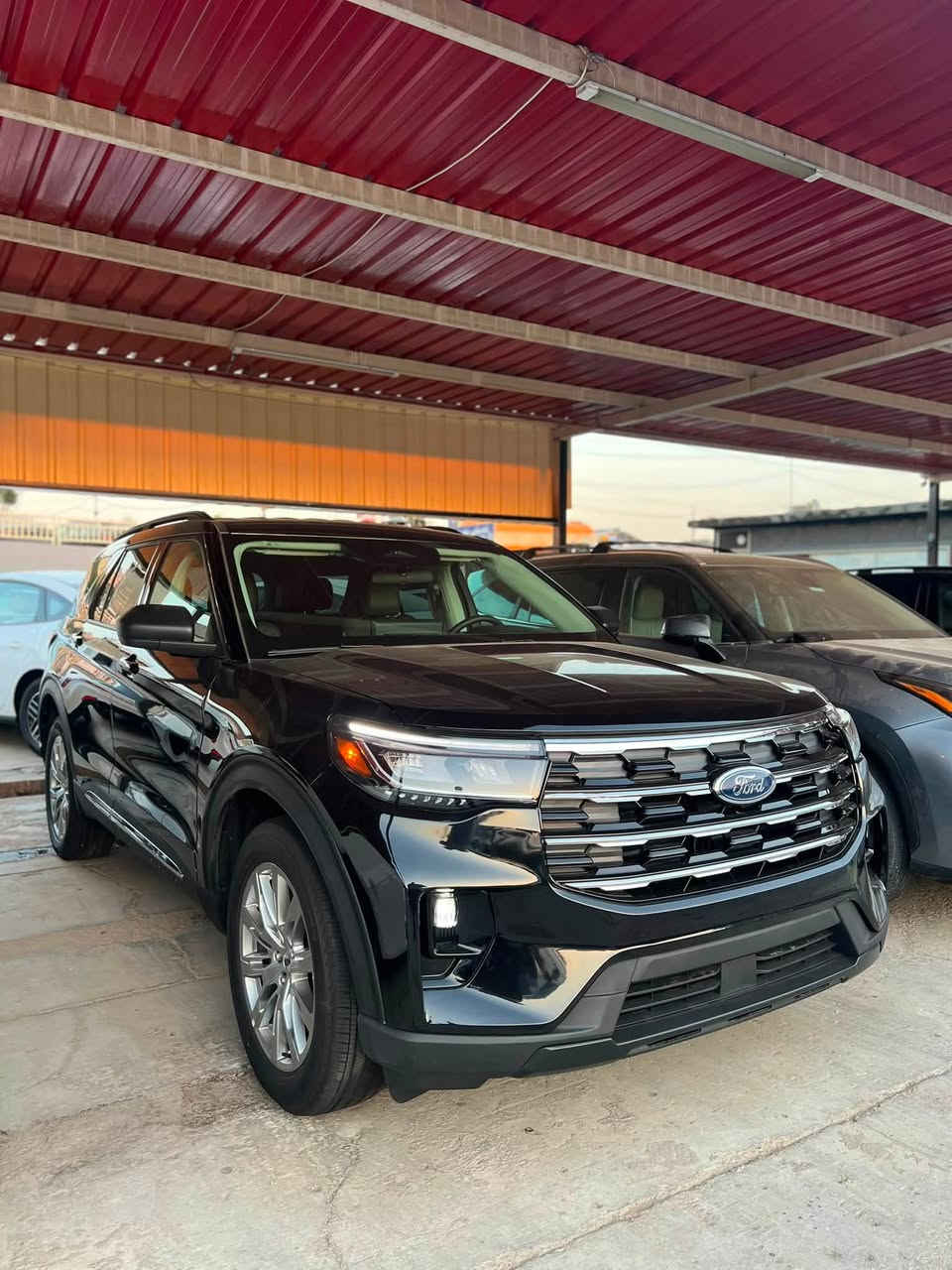 السلام عليكم
FORD EXPLORER ACTIVE PLUS 2025

للبيع فقط

ماشی ١ الف مایل فقط زيرو

موديل 2025

السعر 310$$

المواصفات

دبل اكسل 

- فول رادار سستم امامي جانبي

شاشه كبير 

كيج الكترون

كاميرا خلفي امامي 

 حساسات خلفي حساسات امامي

رادار امامي خلفي جانبي رادار 360

اميرجينسي بريك

WIFI,NAVIGATION,GPS,auto strat stop,auto hold

بسمه تشغيل بسمه ابواب

بسمتین بلادي 

تشغيل عن بعد 

صندق شفت كهرباء

كشنات كهرباء 

كشنات ملكي VIP

- كشنات جلد  

 كشنات  هيتر 

ستيرن هيتر

- ويل مكحل حجم  20

- مخارج كزوز ظاهرية  

 ستة وضعيات قيادة

لايتات ليد و زينون بك لايت ليد

🔥محرك 4 سلندر 2.3 تيربو   

سياره بدون رقم تترقم شمالي فقط.  

ضرر بسيطه بس دعامي

✅رقم شاصي 1FMUK8DH9SGC03954 

بدون قطره صبغ 

📍مكان سياره سليماني 

للاتصال والاستفسار اكثر 

***********📞
