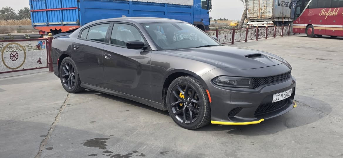 جارجر موديل 23 أصل مرقمه بغداد باسمي بيع او مراوس بسياره اقل 
مواصفات GT Super track pak

محرك حجم 3600

شاشه كبيره كار بلي 

كامره خلفيه دواره 

فول تحكم ستيرن 

بصمه بيبان وتشغيل 

تدفئه بالكشنات الاماميه والخلفيه 

تشغيل عن بعد 

نظام Sport

رادار امامي جانبي 

هيتر بالمرايه 

المرايه قابله للطي 

كشن حضن كهرباء 

حساس دعاميه خلفي 

لايت ثلاث عدسات 

بك لايت لد 
@
ويل كب حجم 20 كروم 

سياره جديده حادثها موضح بالصور بدون دواخل يرباك برده راجع سستم 

ماشيه 23 مكانها الديوانيه سعرها 250وبيها مجال للاستفسار الاتصال على الأرقام 

*********** واتس اب 

***********
