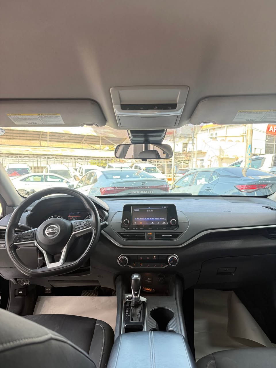 Nissan Altima 2021
مواصفات S 
ماشية 75 الف 
شبر من بوند صبخ و شبر من جملغ خلفي بدون دواخل
ايرباك ستيرن سيستم 
السعر السيارة 128 ورقة شوي مجال 
***********☎️ دهوك, العراق
