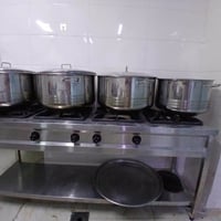 معدات مطبخ • شواية دجاج • نظيفة