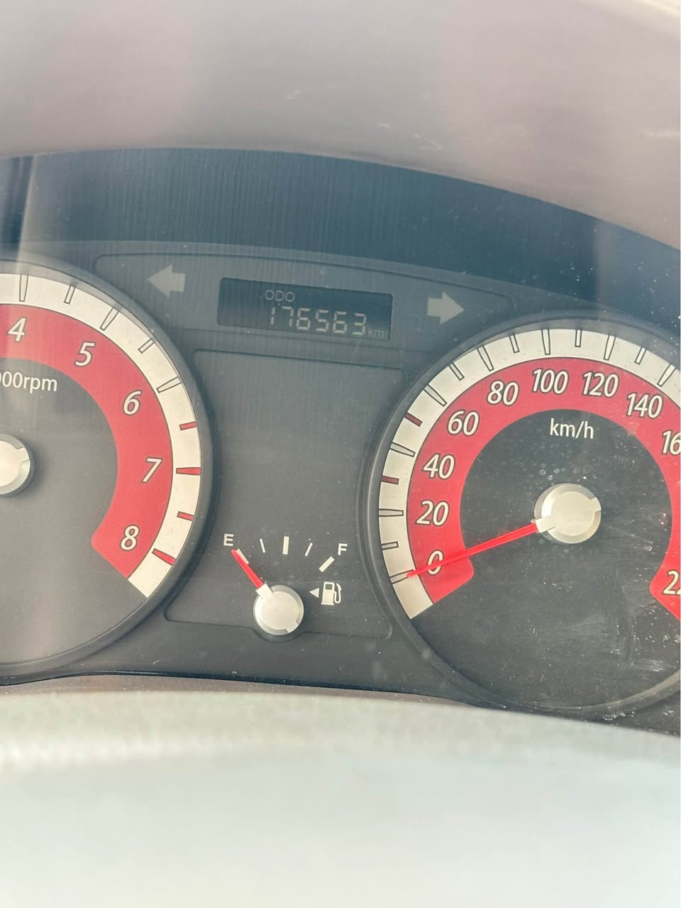 Kia rio 
٢٠١٢
قتعا سبخ 
ماشي ١٧٦
📞 *********** دهوك, العراق

