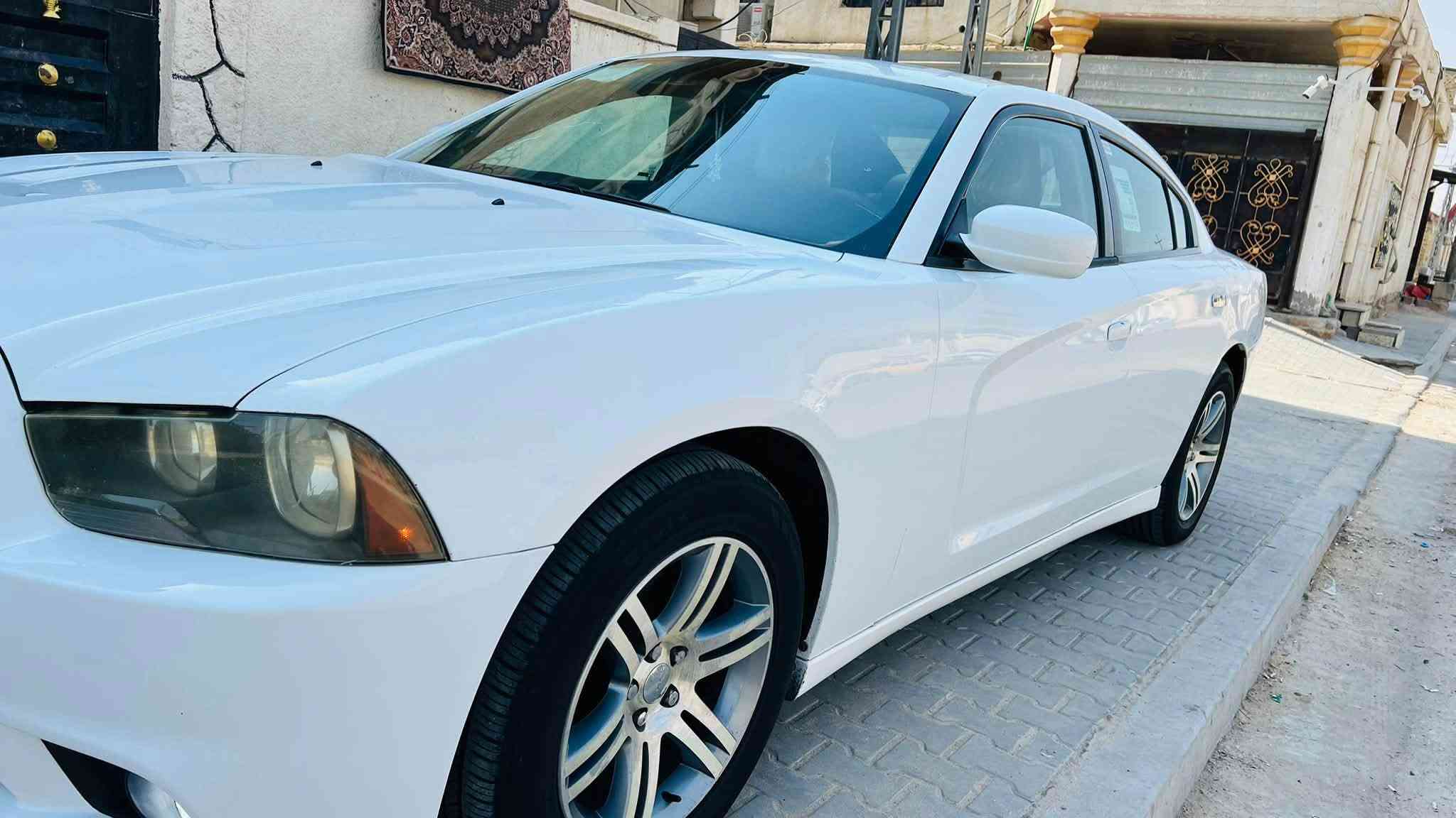 جارجر 2011 خليجي بيه قطعتين والباقي مكفول بسمي بصره حداده توني مسويه تيرات توني شادهن جديده مال بيت سياره ممشغله خط مكينه توني شاده مال 2019العنوان بصره سفوان رقم تلفون ***********
