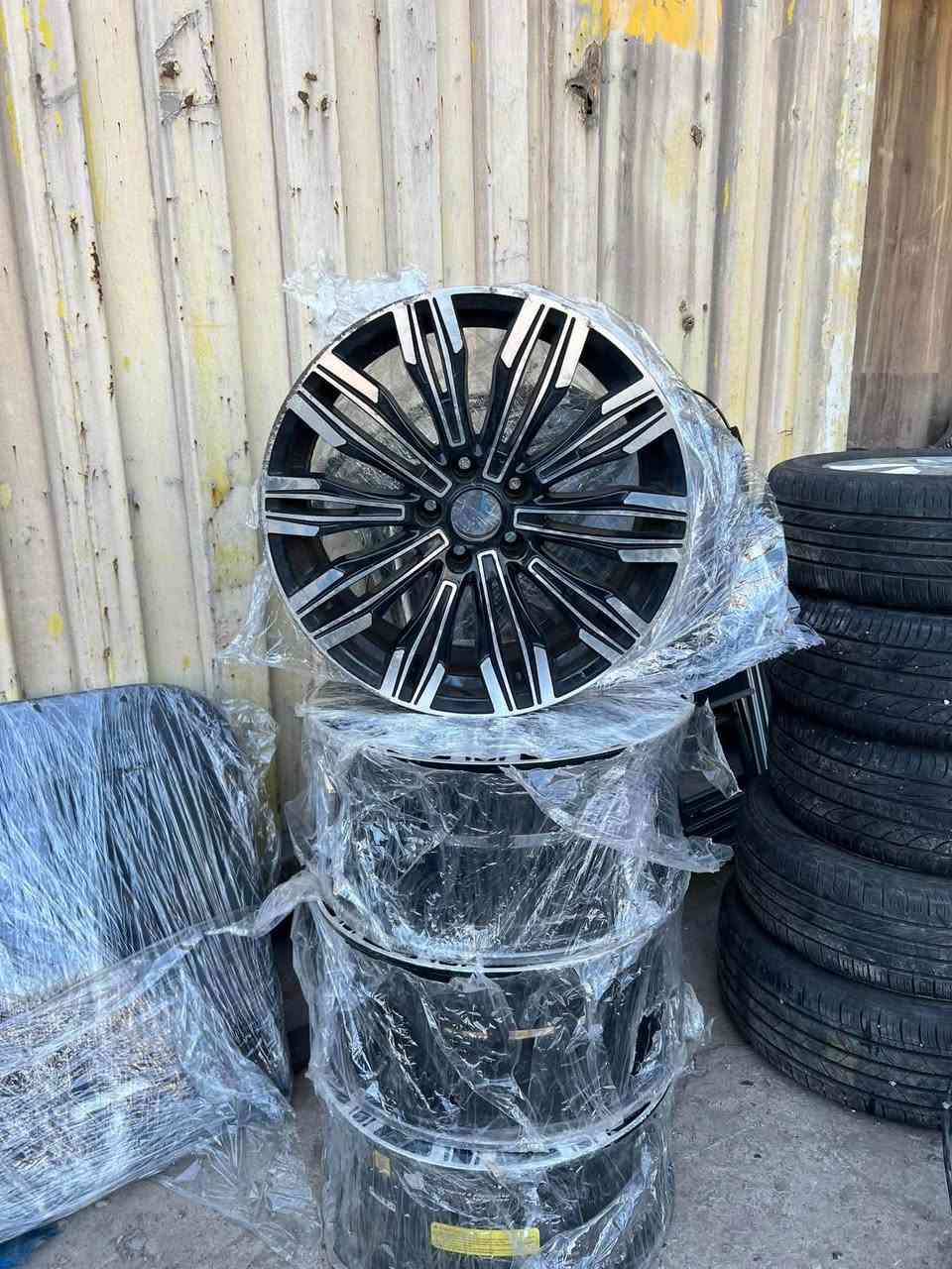 يوجد لدينا جميع قطع غيار سورنتو 2014 
شركة ماهر الحجار 
يوجد توصيل لجميع محافظات العراق 🚚 
للتواصل: ***********….. ‭***********‬
