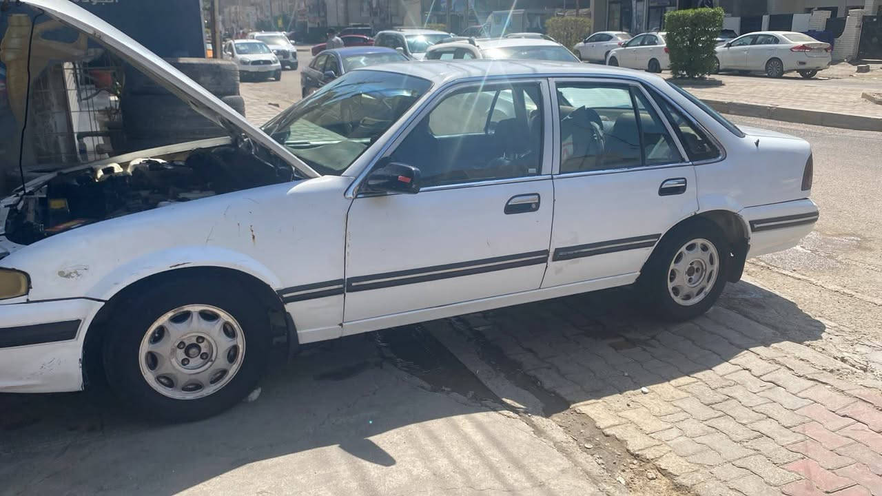 برنس 1994السيارة خير من الله تبريد كير محرك صدر تخم تاير بيها ملاحظات السياره بلاديه بدون ضربه قويه ولا صبغ بيها ملاحظات مكاني بغداد الدورة ***********
