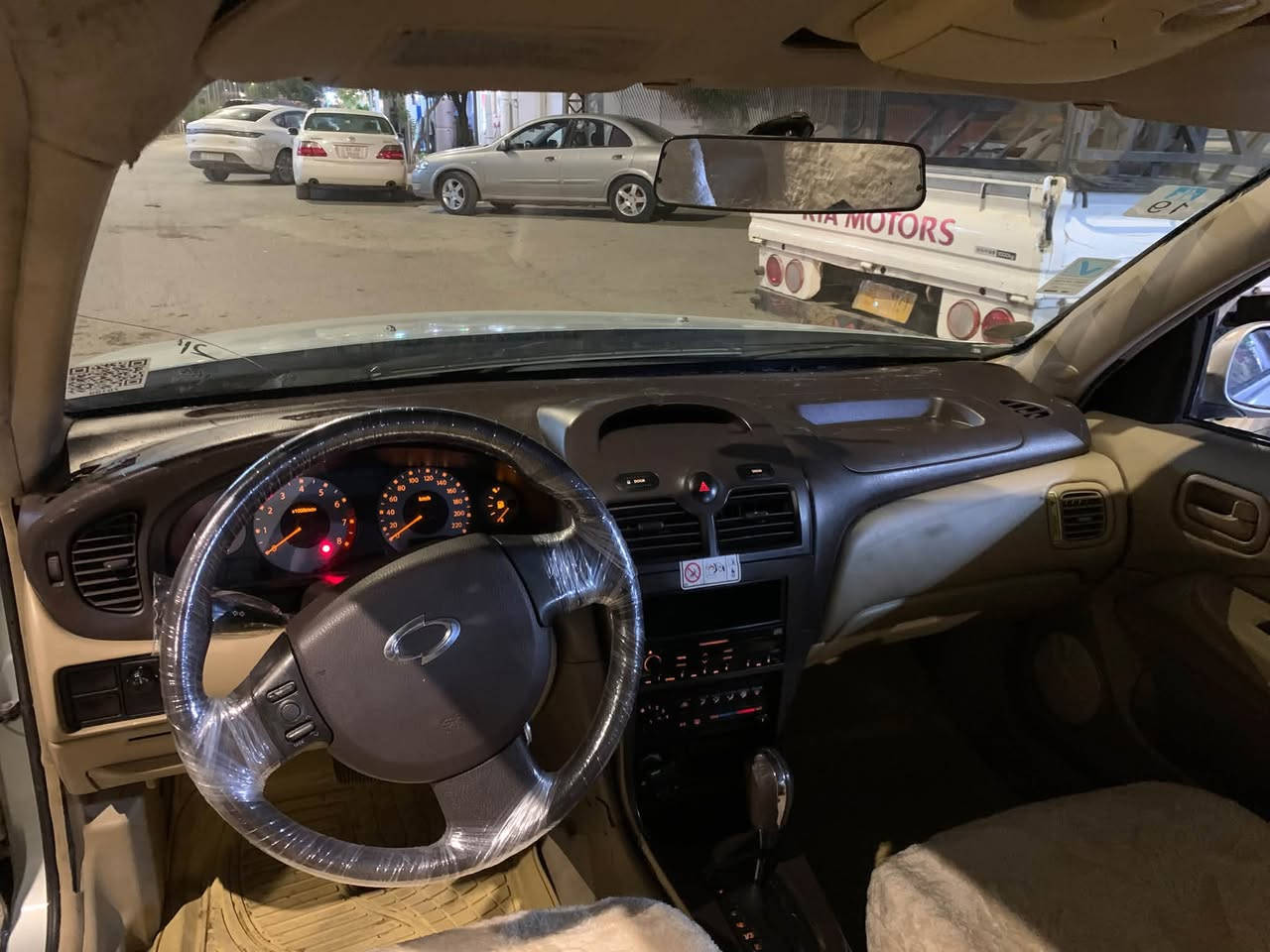 سقف مبدل • ٤ إطارات جديدة • تكييف شغال