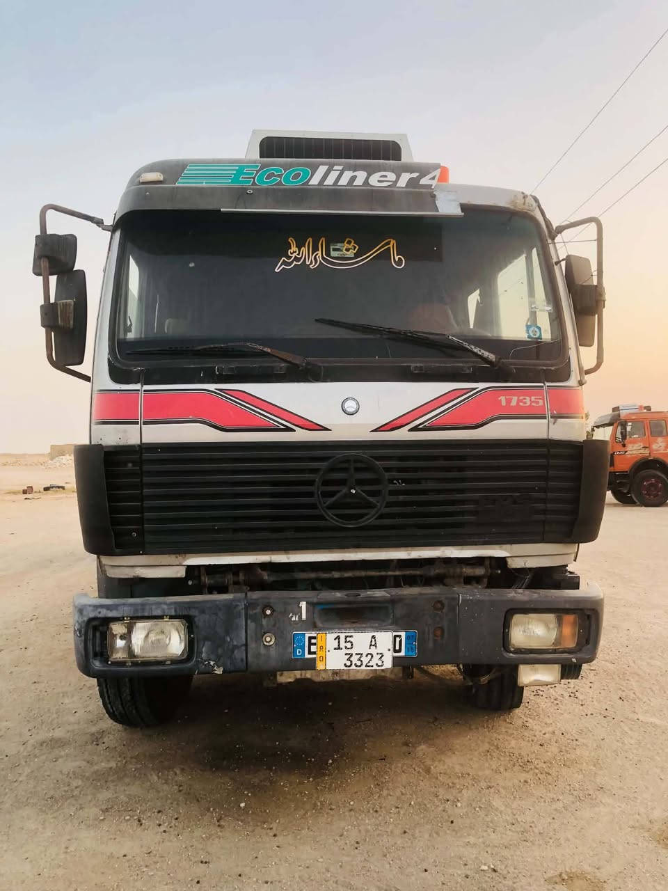 البي راس تريله للبيع مديل 89 كير 180 محرك 44 شاصي مكفول مربوط قلاب ثلاث محاور عربانه المانيه للاستفسار الاتصال على الرقم *********** السعر 255$
