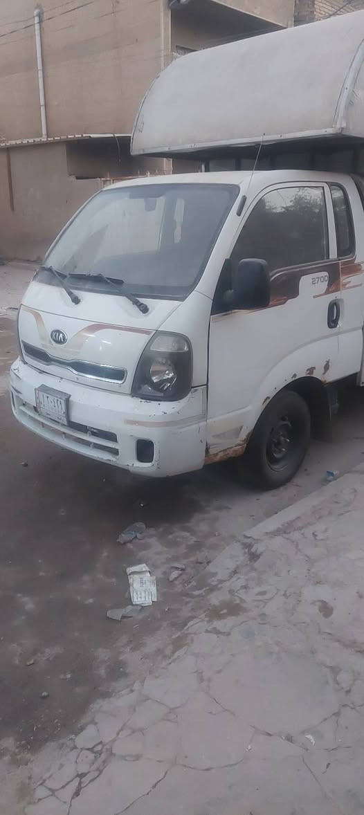 سلام عليكم
كيه حمل بنكو نثيه موديل 2015   واسط 
مكانها بغداد  بيها  بعض النواقص 
بيها بوكس  اذا متريده عادي  كلشي بسعره  
تحويل مباشر بسمي  مكفوله من الصبغ و التبديل 
شغاله ما بيها شي 
السعر ٧٩  و بيها مجال 
***********
