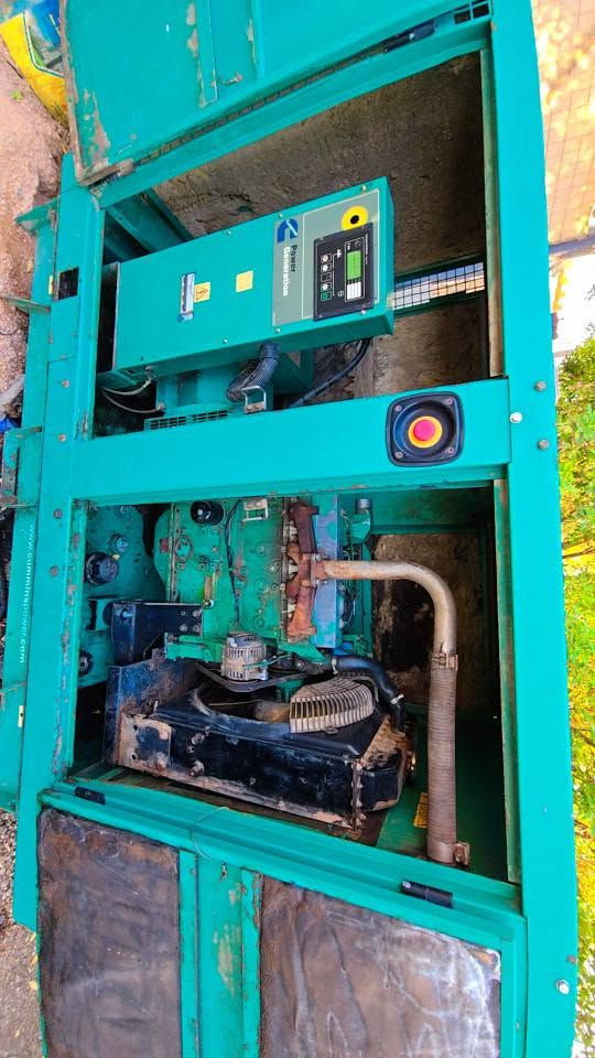 مولد كمنز كاتم اونان امريكي 4 سلندر توليد ستامفورد انكليزي 33KVA السعر 45ورقة
شاشة نظام حماية فول اوتو شرط الشغل وشرط الفحـص العنوان بغداد حي الاعلام
*********** بغداد, العراق
