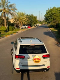 ورحمه الله وبركاته جيب گراند شيروكي ليمتد  موديل 2021 ✅ سنويه بأسمي 👍🏻...