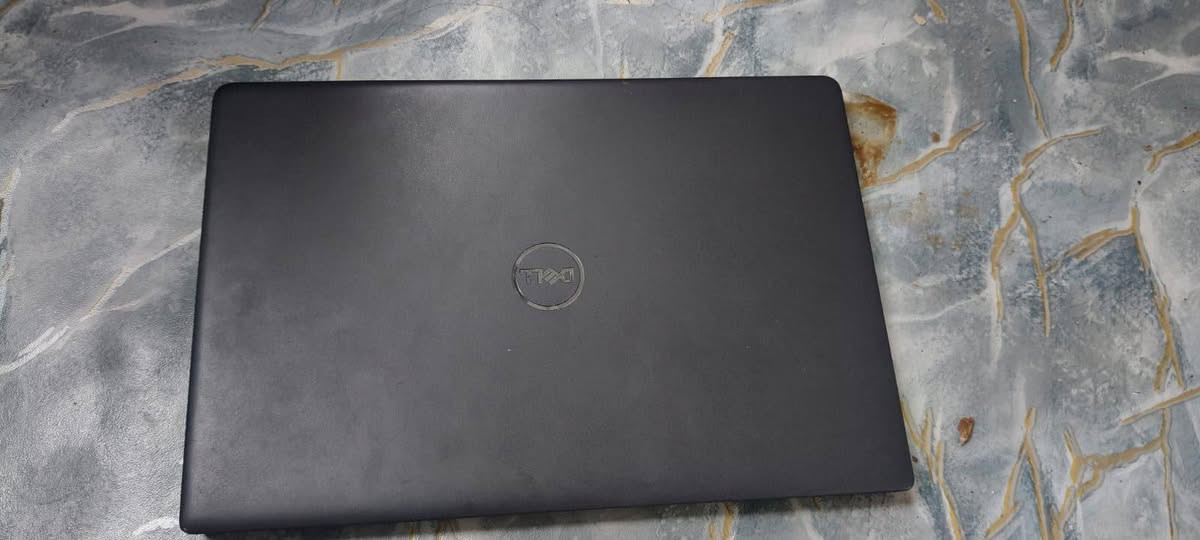 🚨 للبيع المستعجل 🚨
لابتوب Dell بحالة ممتازة وجاهز للاستخدام مباشرة، مناسب جداً للدراسة والأعمال البرمجية والهندسية والأعمال اليومية:
🔹 المواصفات التقنية:
 الموديل: Dell Latitude 3410  
 المعالج: Intel Core i5-10210U (الجيل العاشر - 10th Gen)  
 الذاكرة العشوائية (RAM): 8 جيجابايت (8GB)  
 نظام التشغيل: Windows 10 Pro (64-bit)  
حجم الشاشة 14 
💵 السعر: 310 ألف دينار
📍 المكان: البصرة - الزبير
📞 للإتصال أو الواتساب: ***********

نص مكتوب في الصور:
- DirectX Diagnostic Tool System Display Sound Input This tool reports detailed information about the DirectX components and drivers installed on your system. If you know which area is causing the problem, click the appropriate tab above. Otherwise, you can use the "Next Page" button below to visit each page in sequence. System Information Current Date/Time: 24, 2026, 12:53:52 PM, am Computer Name: DESKTOP-SMT7KO1 Operating System: Windows 10 Pro 64-bit (10.0, Build 19045) Language: العربية (Regional Setting: العربية) System Manufacturer: Dell Inc. System Model: Latitude 3410 BIOS: 1.36.0 Processor: Intel(R) Core(TM) i5-10210U CPU @ 1.60GHz (8 CPUs), ~2.1GHz Memory: 8192MB RAM Page file: 3011MB used, 6221MB available DirectX Version: DirectX 12 Check for WHQL digital signatures DxDiag 10.00.19041.5438 64-bit Unicode Copyright © Microsoft. All rights reserved. Help Next Page Save All Information Exit