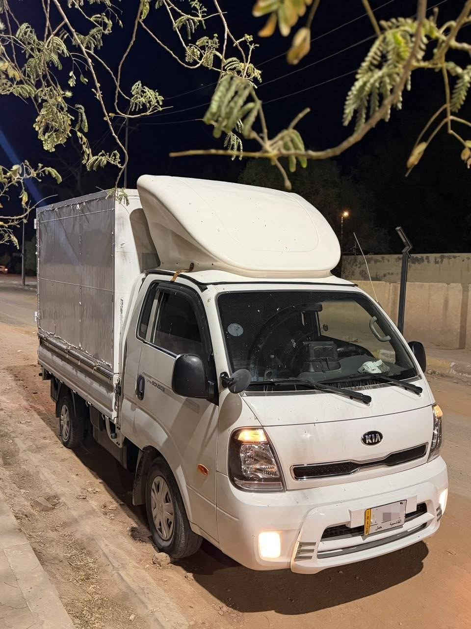 كيا مسكر الدبلو مفطومه كير اوتماتيك ماشيه 61 فول مواصفات التحكم  وتدفئه بستيرن كشنات تدفئه مري شفط  مانع انزلاق حساس خلفي وكامره  وبعد بيه وماعد البوكس اني مخلي 
***********
