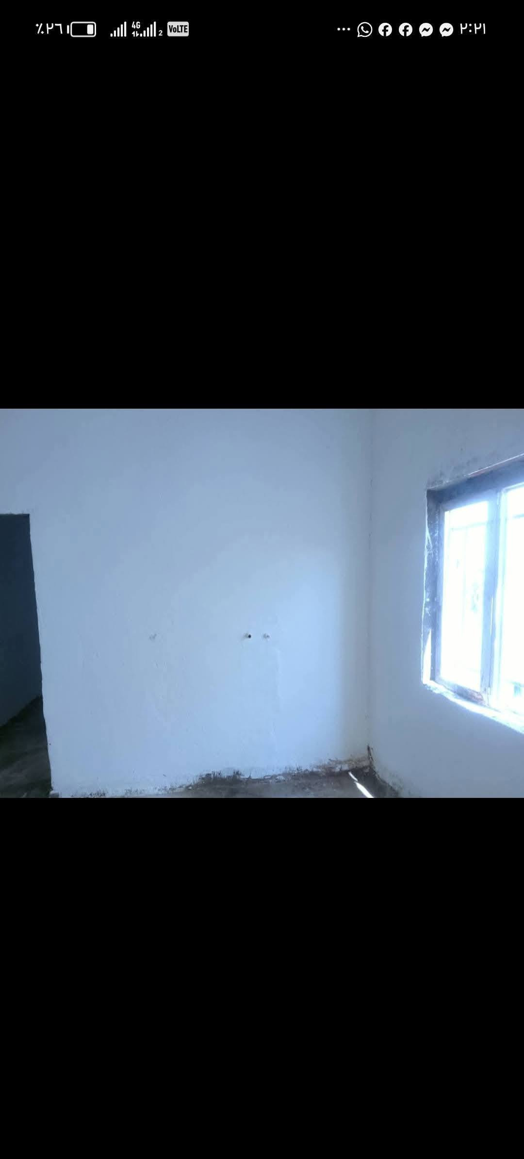 يالله سلام عليكم بيت مساحه 100 متر بنزلت بيت زرزور البيت عل شارع الرئيسي صاير بناء جديد غير مسكون البيت كله بياض الرضيه صبه السكف سندويج السعر 15 وبيه مجال شراي يجي خاص او يتصل البيت ستقبال وصاله ومطبخ وغرفه صحيات داخليه وخارجيه  الستفسار ***********
