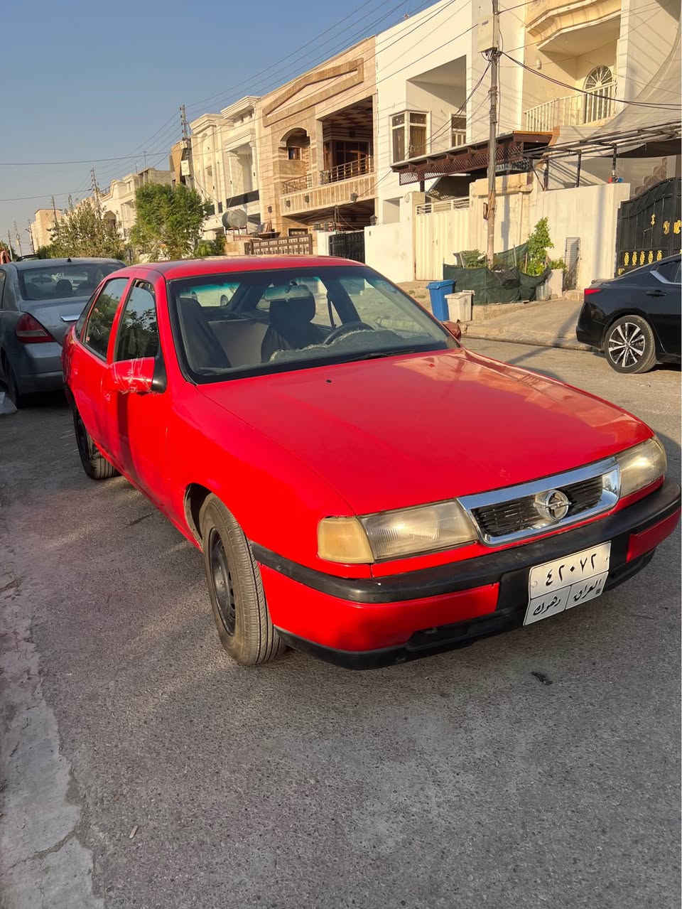 ئۆپل ڤیکترە 
مەکینە١٨گیر عادی سبوغ عام تەنها پیشی کەمیک لیدراوە  سەیارەیکئ زۆر توند وتۆل و بی مەسروفە. هەزەو سەنەوی تازە بەسەر چوە  نرخی٣٤وەرەقە و مەجال کەم
*********** أربيل, العراق
