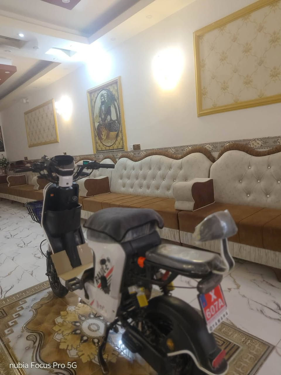 السلام عليكم دراجه شحن ار 9 للبيع مكان كربلاء سعر 510وبيها مجال ***********
