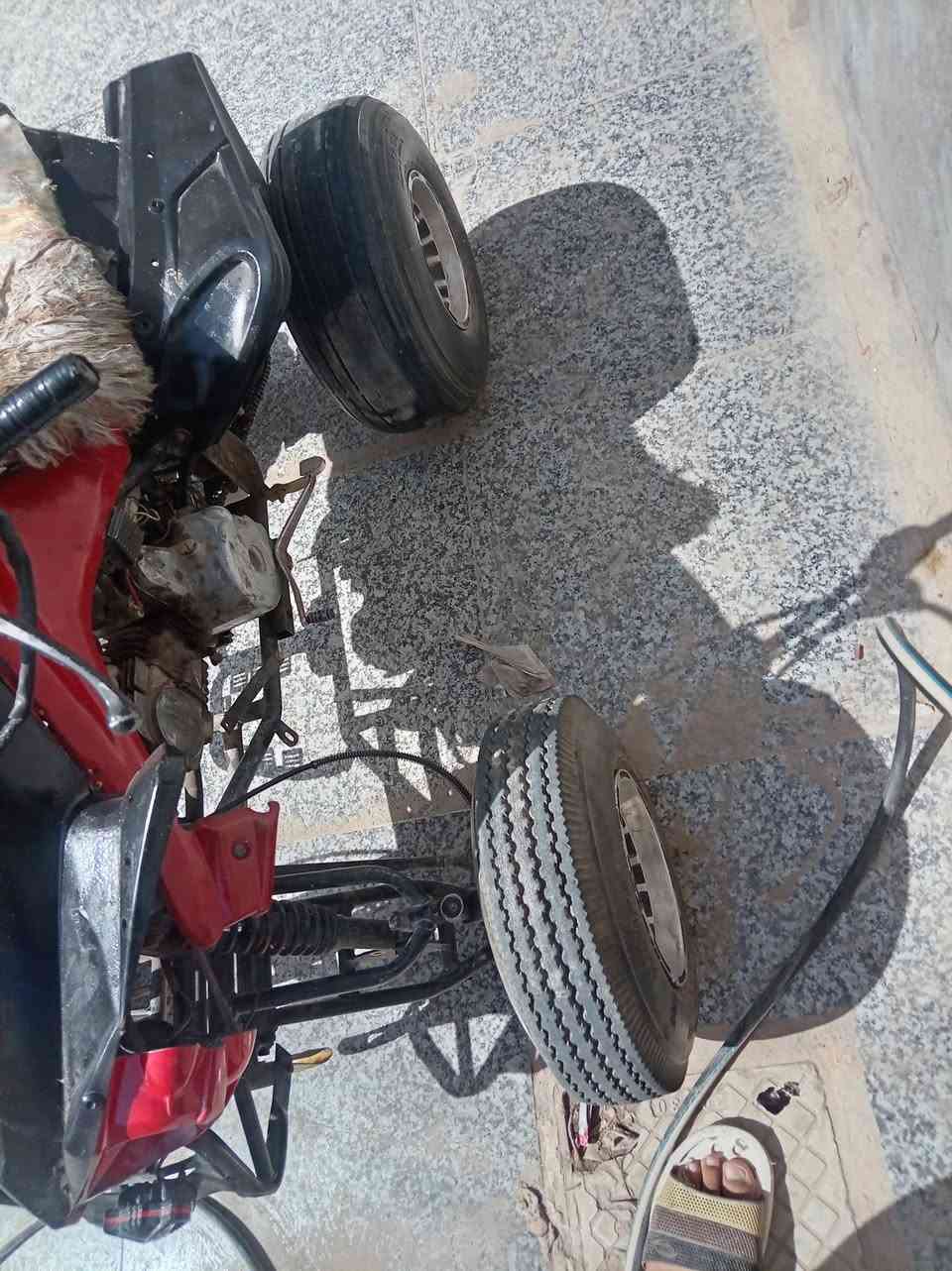 السلام عليكم ورحمة هاي درجة رباعية للبيع السعر 200 وبيه مجال الرقم ***********
