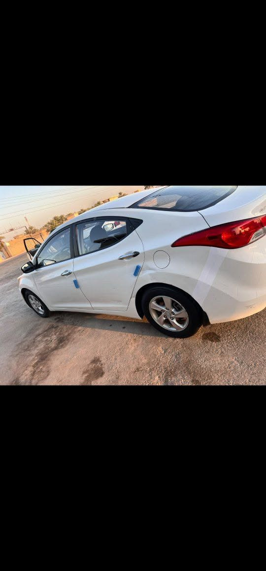 النترا ٢٠١٤ كص جنطة نظيفة كلش تبريد ثلج اطارات جديدة مكفولة كير ومحرك وحدادية السعر ٤٨ رقم متؤم شمالي للتواصل ***********
