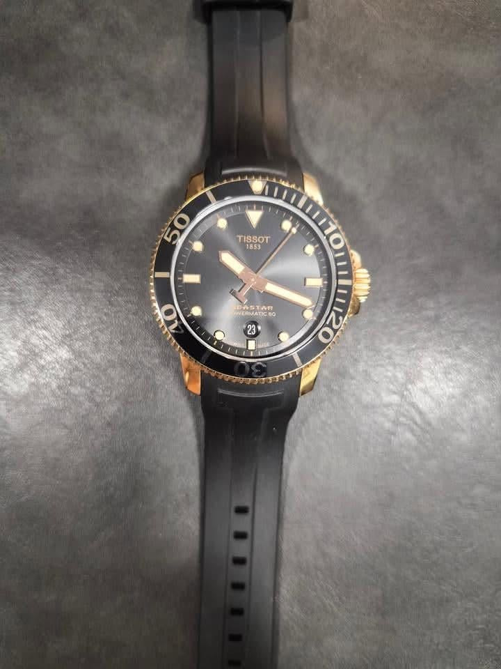 Tissot Seastar 1000 Powermatic 80 T120.407.37.051.01، ميستن رانيكيلو - تيسو - لاتوكورو
ساعة تيسو سيستار 1000 باورماتيك 80 T1204073705101.    للبيع السعر 650 $ الباكيت ضايع ***********

