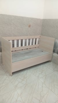 سرير أطفال