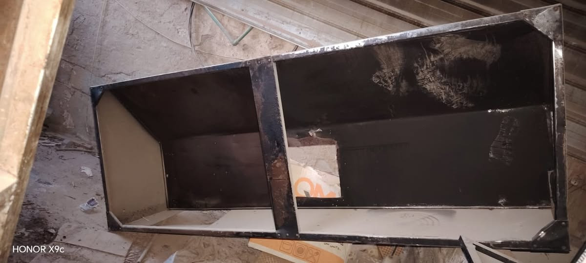 لللبيع. حمايه جديده ستعمال قليل  سعر ٥٠٠ بيها مجال
دكت مترين ونص   مع  ساحبه مالتها هم جديد  سعر ٢٥٠ 
شوايه سمج ودجاج  سعر ٢٥٠ بيها مجال قليل 
 رقم الهاتف ///***********
