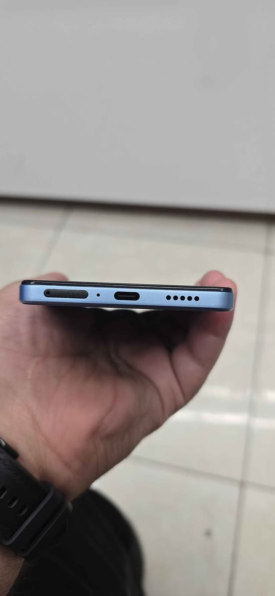 📱 للبيع Xiaomi Redmi Note 12 Pro 5G

جهاز أنيق وأداء قوي بسعر مميز 🔥

✅ شاشة AMOLED بتردد 120Hz
✅ كاميرا رئيسية 50MP مع مثبت بصري OIS
✅ شحن سريع بقوة 67W
✅ يدعم شبكة الجيل الخامس 5G
✅ ذاكرة تخزين 256GB

💰 السعر: ٢٠٠ ألف وبيه مجال بسيط
🚚 متوفر توصيل إلى جميع محافظات العراق

📞 للتواصل والاستفسار:
*********** بغداد, العراق
