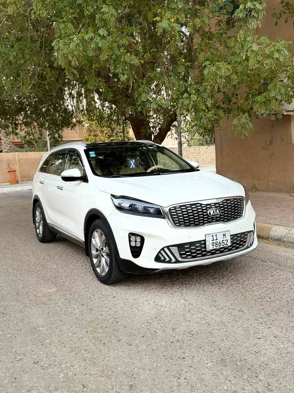 سلام عليكم سياره نوع سورنتو موديل 2019كويتي فول موصفات بنراما  كشنات كهراباء كشنات جلد حساسات امامي خلفي خمس كامرات خمس بصمات بصمه تشغيل بصمه ابواب3قطع تبريد 7 راكب سايد بريك بصمه بصمه ابواب داخل صاج كير مكينه حداديه تبريد تخم تاير خير من الله السياره كفاله عامه العنوان كربلاء السعر 228وبيه مجال حك جيه رقم الهاتف ***********
