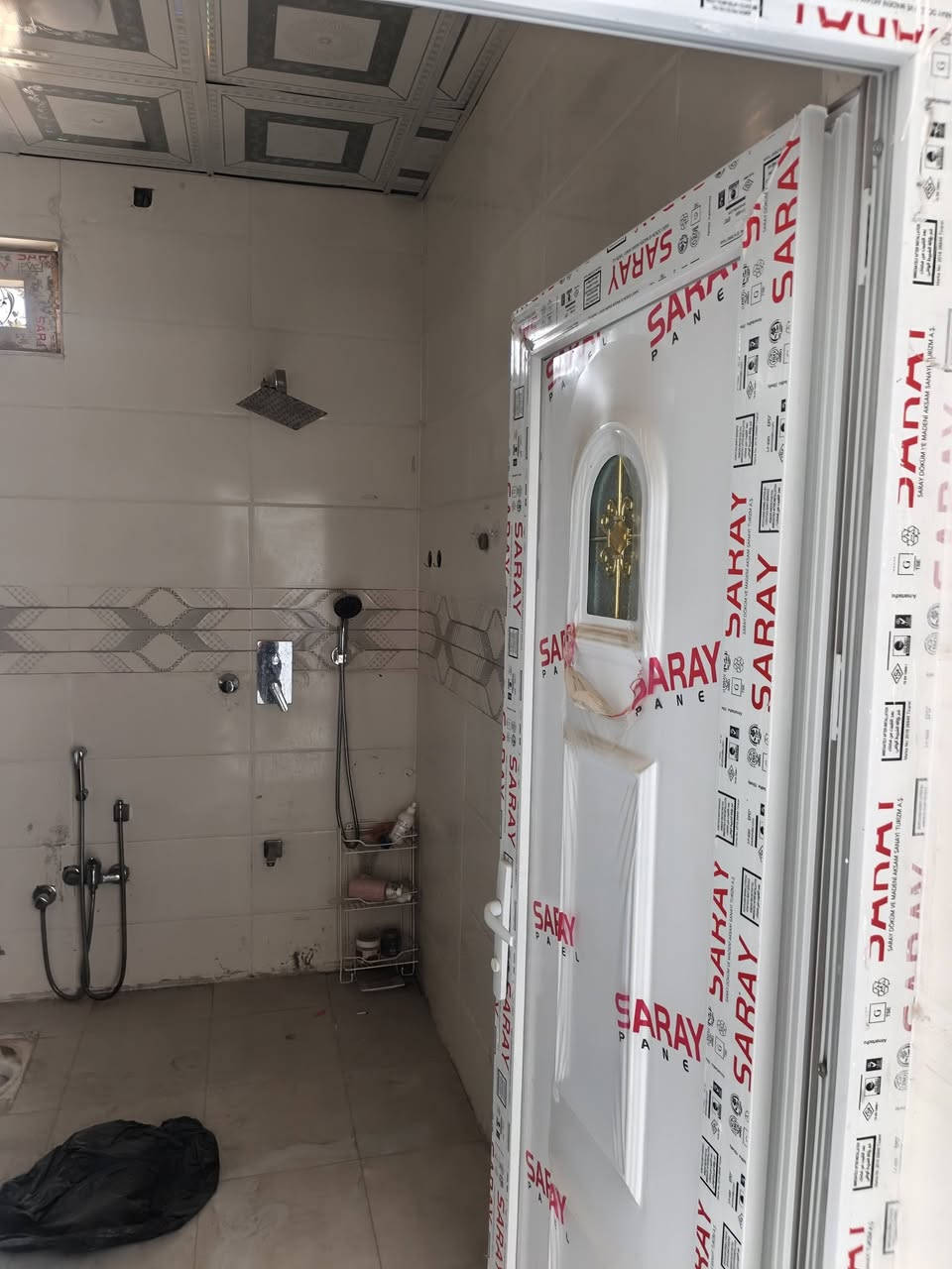 شقة لليجار ام الخيل ***********
