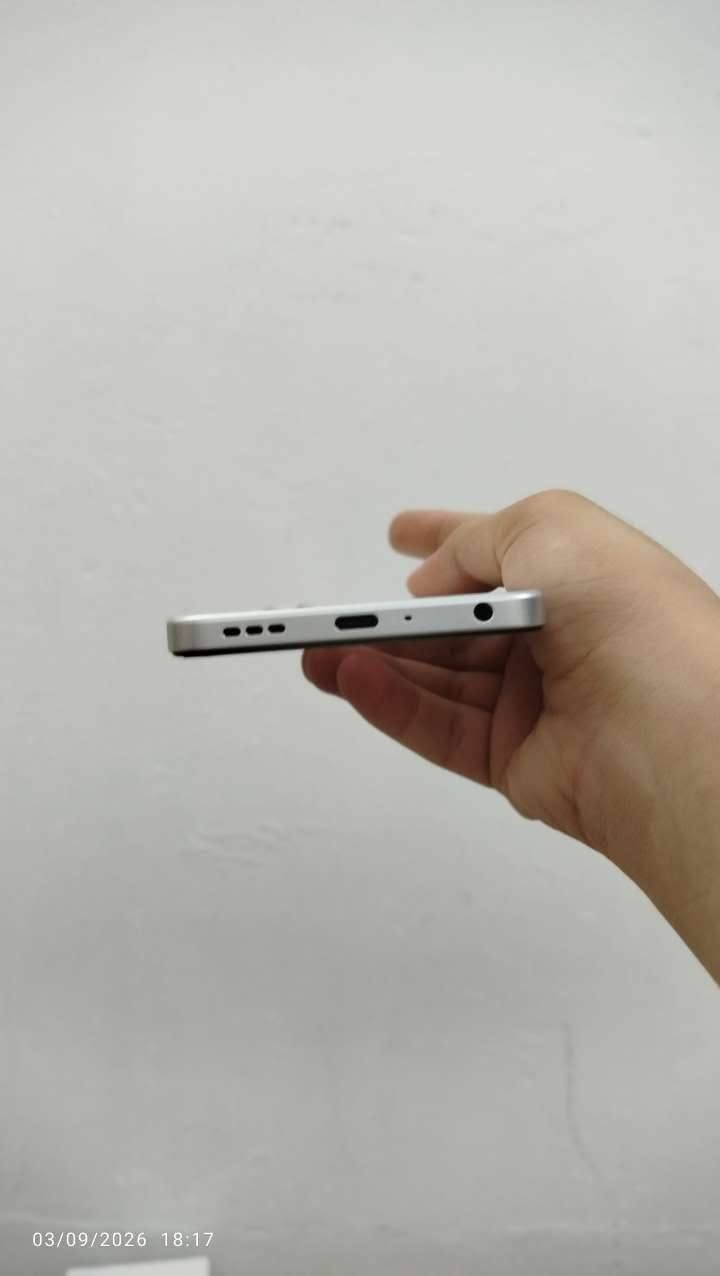 السلام وعليكم
موبايل للبيع للبيع !!
الاسم :oppo a5 
السعر:225وبي مجال بسيط
الجهاز نضيف 100/100
كلشي مابي مستعمل سبوع واحد فقط
ذاكره 256
الاتصال ع الرقم ***********
