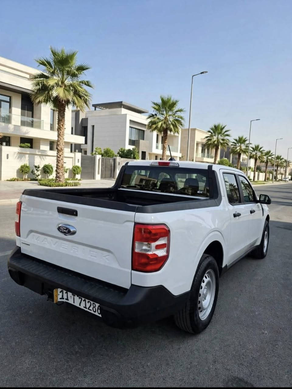 فورد مافريك 2024 هايبرد وارد أمريكي
مواصفات XL ضرر مثل ماموضح بالصور 
محرك 2500 هايبرد ماشية 40 الف ميل 
رقم بغداد بغداد بسمي 
هزة جديدة شرط التحويل 
السعر 180 وبيها مجال بسيط
المكان بغداد تفاصيل اكثر ***********
