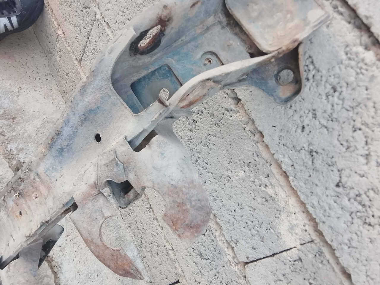 افرممه كيا بستا بيه كسر خفيف للبيع قيم وأخذ رقم الهاتف ***********
