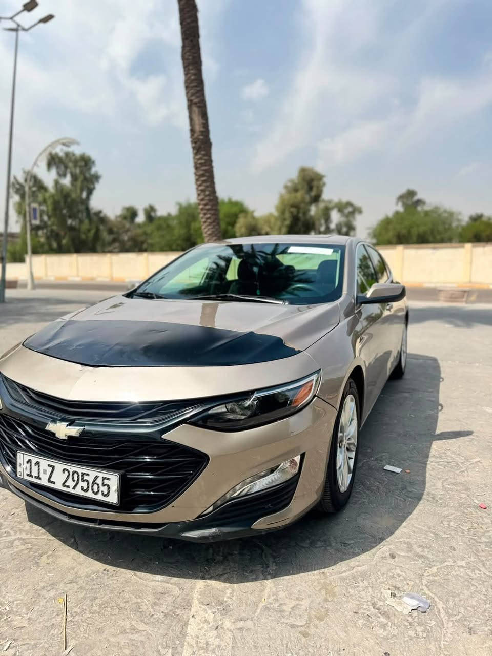🫡السلام عليكم للبيع. 

🚗شوفر ليت ماليبو lt  
موديل  2024  
🚶ماشية فقط 31 km 
مكينه 1500 تيربو 

🔥حادثها خفيف كما موضح بلصوره البريد مصلح نفسه بيها ايرباك السياره رجع سستم  صور الحادث والسونار بالمنشور 

🔥فول مواصفات 
🔥ابواب بصمة 
🔥داته شو للتصادم مع منبه 
🔥تدفئة كشنات 💺
🔥شاشة كبيرة  🖥️+ كامرة 
🔥كرسي كهربائي 
🔥رادار امامي 
🔥سياقة داتية وتحديد مسار 
🔥تشغيل عن بعد 
🔥حساسات خلفية  
🔥داخل اسود.
🔥وباقي المواصفات المعروفه 🔥
📍المكان _بغداد _الكرخ 
الاتصال ☎️📞هـ***********
