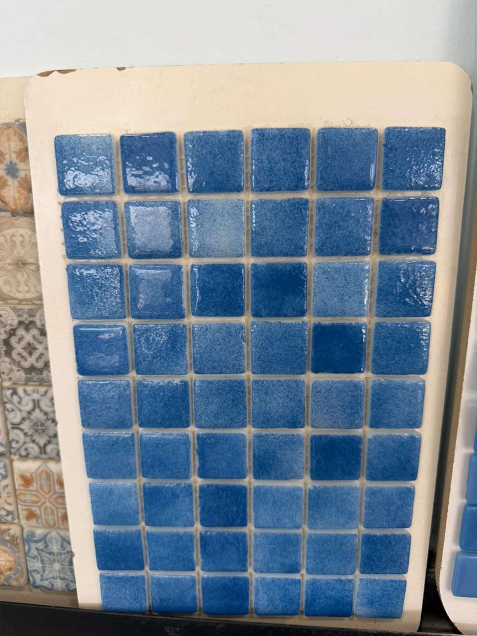 ✨ وصل حديثاً… الموديلات الجديدة من الموزائيك الشبكي الخاص بالمسابح ✨🏊‍♂️

📢 المهندس مصطفى سعد للوكالات التجارية يعلن عن وصول تشكيلة جديدة من الموزائيك الشبكي التركي المنشأ بألوان وموديلات عصرية وجودة عالية، تمنح المسبح مظهراً فاخراً وعمر خدمة طويل.

🎯 أسعار خاصة للكميات والمشاريع لفترة محدودة.

كما يتوفر لدينا جميع مستلزمات المسابح، ومنها:
✅ فلاتر رملية بمختلف الأحجام.
✅ مضخات تدوير المياه.
✅ أنابيب الضغط العالي وملحقاتها.
✅ سكيمرات بجميع المقاسات.
✅ ووتر ستوب (إيراني وتركي) عرض 30 سم.
✅ سيراميك مسابح (تركي – إسباني – إيراني).
✅ مواد عزل ومواد لاصقة عالية الجودة.
✅ إنارة المسابح وإكسسواراتها.
✅ شلالات ومصبات جدارية.
✅ محسنات ومعالجات المياه (كلور، مرسب، مضاد طحالب، حامض).
✅ عدة تنظيف المسابح (مكنسة، خرطوم، عصا، مقشة).

📍 العنوان: بغداد – العامرية – شارع البصرة.
📞 للاستفسار والطلبات: ***********

المهندس مصطفى سعد للوكالات التجارية
جودة مضمونة… أسعار منافسة… وكل ما يحتاجه مشروع مسبحك في مكان واحد #مسابح_عائلية #احواض_سباحه #سيراميك_مسبح #سيراميك_مسابح_تركي #سيراميك_مسابح_انواع #مضخات_ماء #مضخات_اسباني #مضخات_ايطاليه #مضخات
