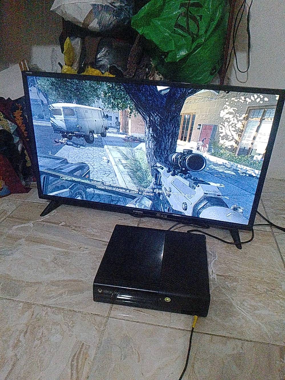 جهاز xbox 360 جديد مع جميع الملحقات محول الأصلي جوستك اصليه مو تجاريه للأتصال على رقم الواتساب ***********