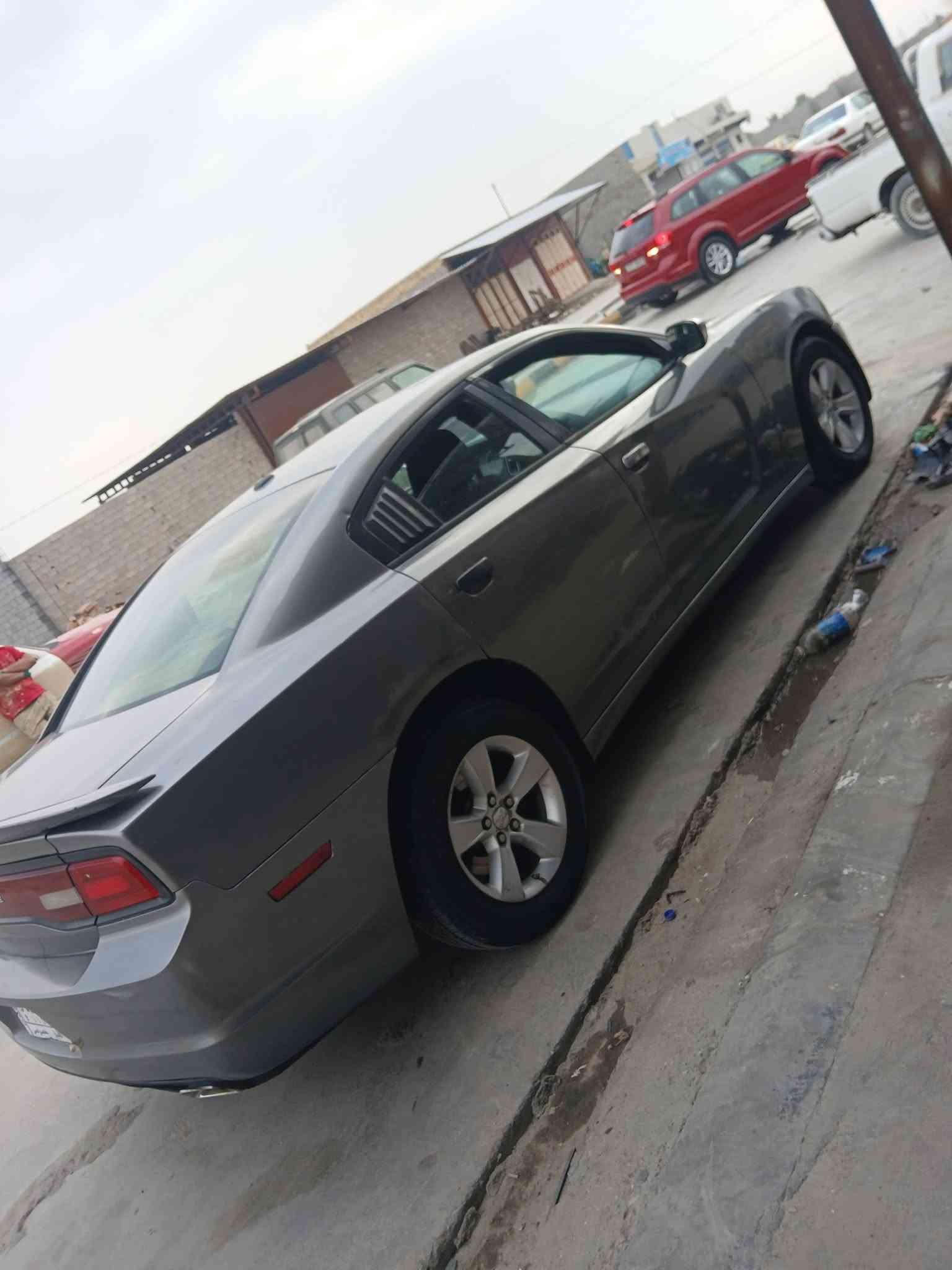 جاجر ١١ فول موصفات مكينه وكير وحدادية تخم تاير جاهز رقم انبار عليهه فرق كمرك السعر٧٥ مكانهه ذي قار الرفاعي ***********  / *********** اسويلك وكاله شرط من المالك  السياره اصولية مابيهه اي  اشكال بس فرق الكمرك دافعين نص منه
