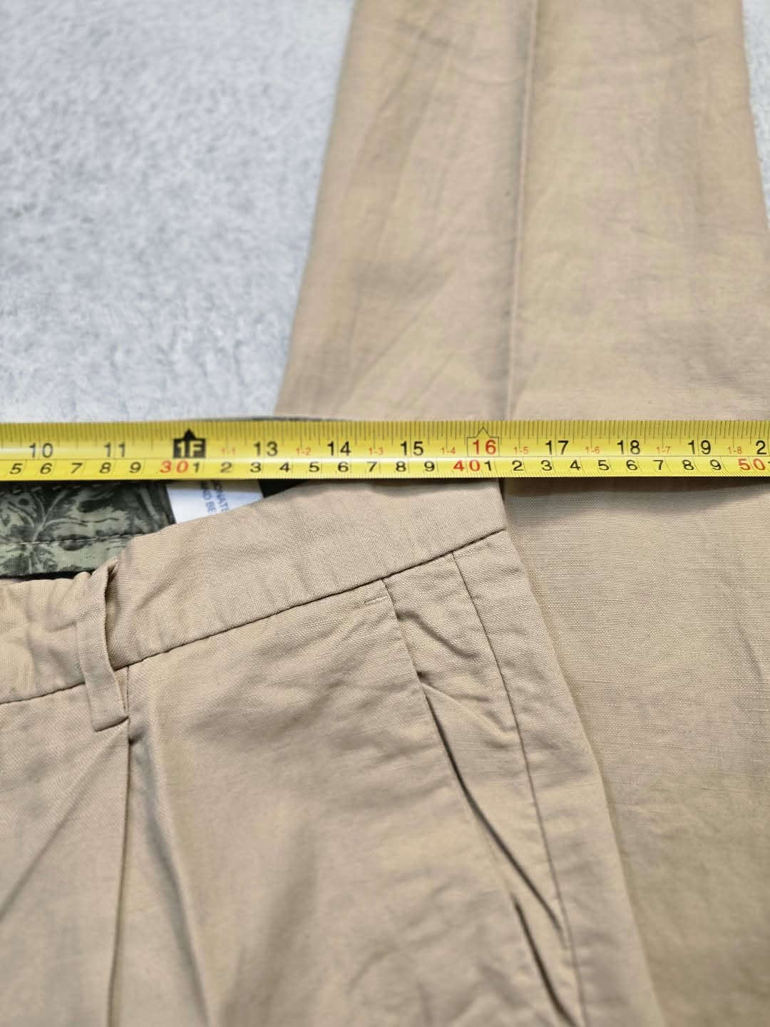 بنطلون ساكور بلو بيج | SACOOR BLUE Beige Pants
النظافة 100% شبه جديد 
القياس 31
السعر 15 الف 
للحجز خاص او عبر الواتس اب ***********
