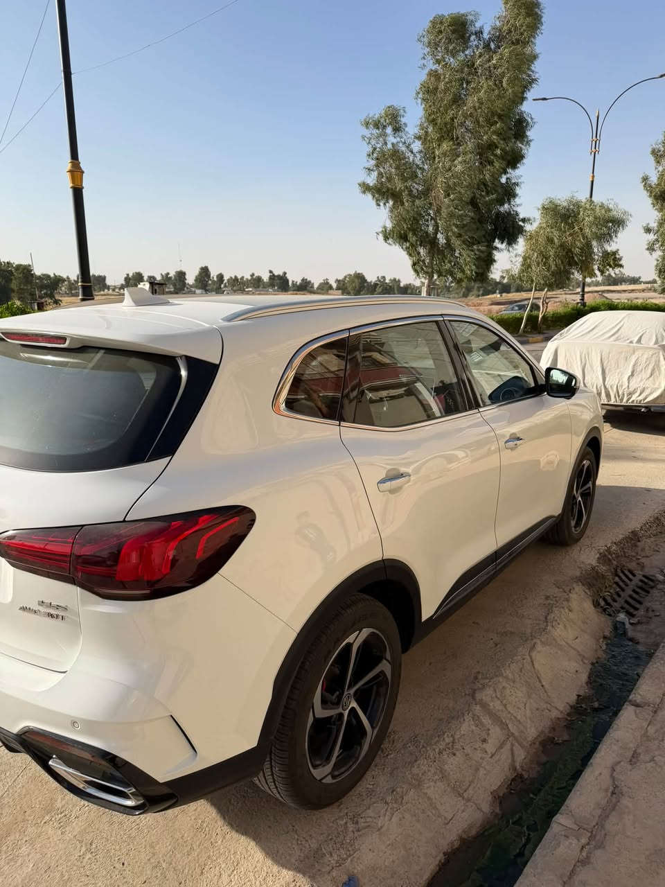 السلام عليكم
Mg hs trophy 2023
2000 turbo 
فول مواصفات ضمان الشركة ٦ سنوات او ٢٠٠ الف كم
السيارة ماشية ٦٠٠٠ كم فقط
رقم اربيل
السعر : ٢٣ مليون و ٥٠٠ الف 
مكان السيارة الموصل
***********
