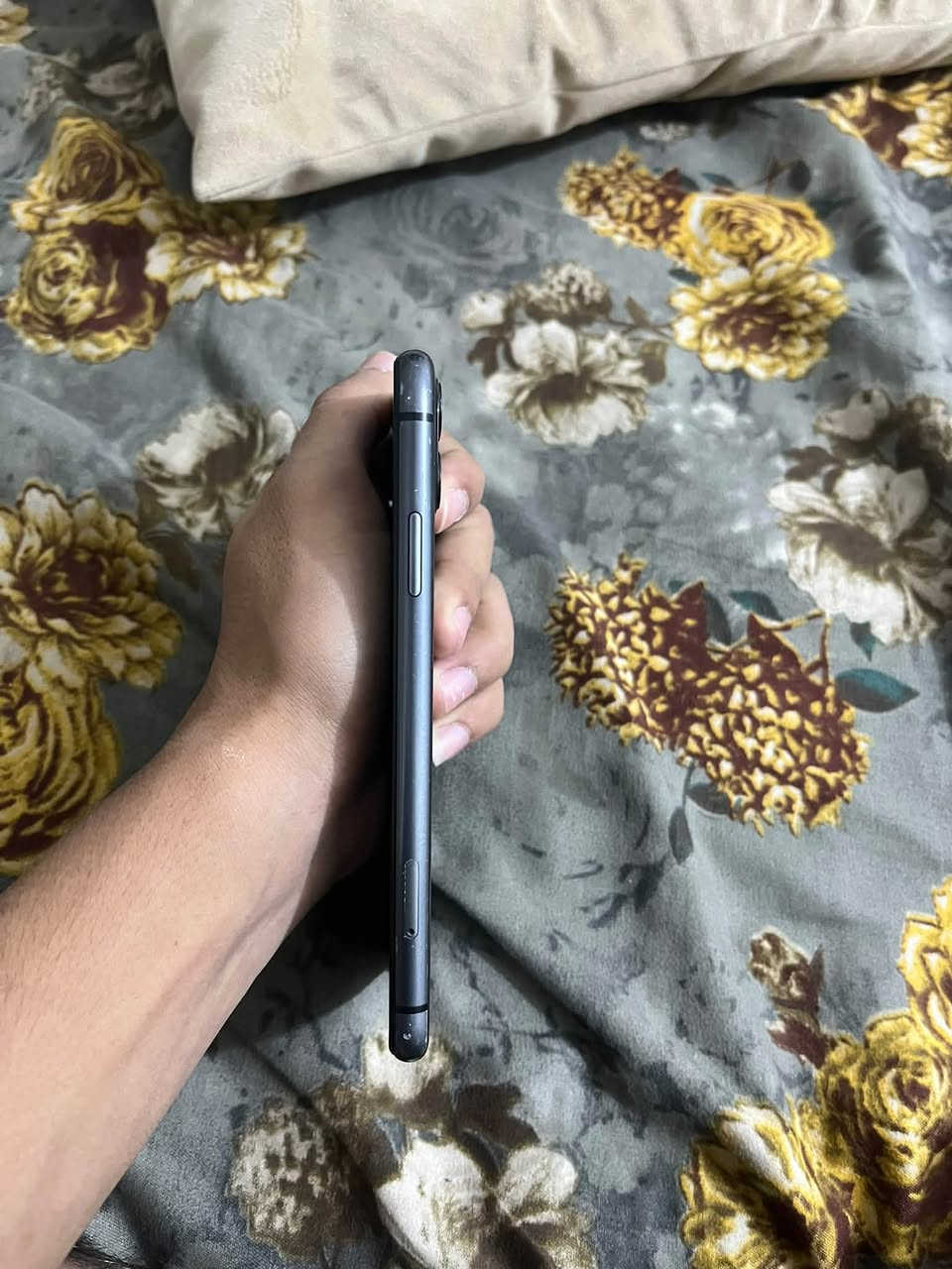 سلام عليكم جهاز ايفون 11عادي للبيع جهاز مكفول كفاله عامه فقط شاشته مبدله جهاز سعه 64كامراته فول جهاز كله مفول بطاريه 80مكاني الديوانية مركز حي المتقاعدين سعره185رقم ***********🖤
