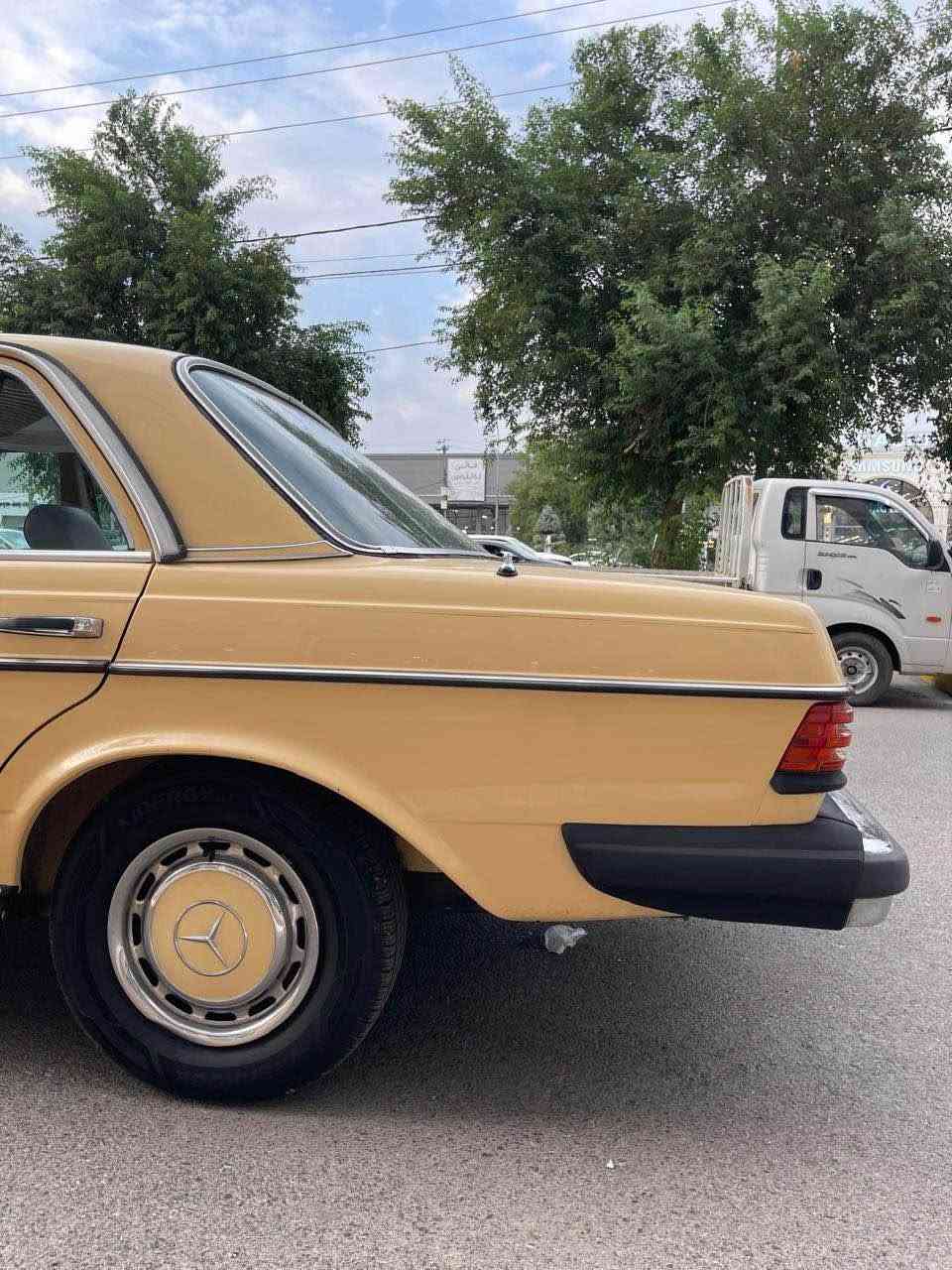 مرسيدس ٢٤٠ • ١٩٨٢ • اربيل