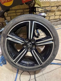 245/40/R19 • 235/40/R19 • تاير نضيف