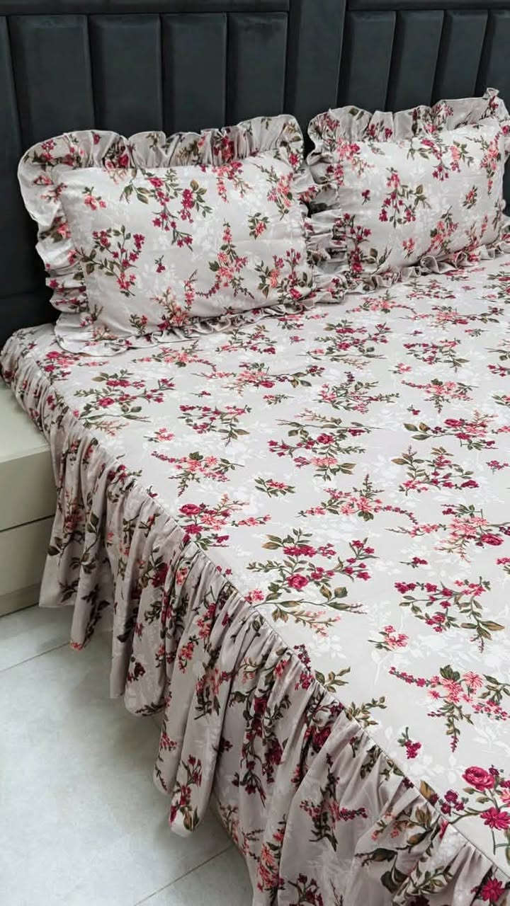 خياطه نسائية حسب الطلب والأسعار من٦وفوك حسب المديل عنوان الكريعات شارع ابو عارف واتساب ***********متوفر خياطه جمله الي عندهم معمل مستعده لتحضير طلبات جمله
